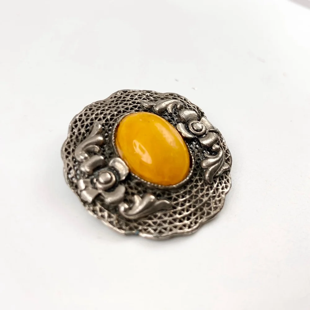 Vintage Chinese Export Filigree Orange Faux Amber Brooch Silver. - Picture 2 of 6